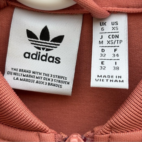 Adidas Women’s NWOT XS Pink Zip-up Track Jacket  Zipper Close Pockets Coral - Picture 3 of 8